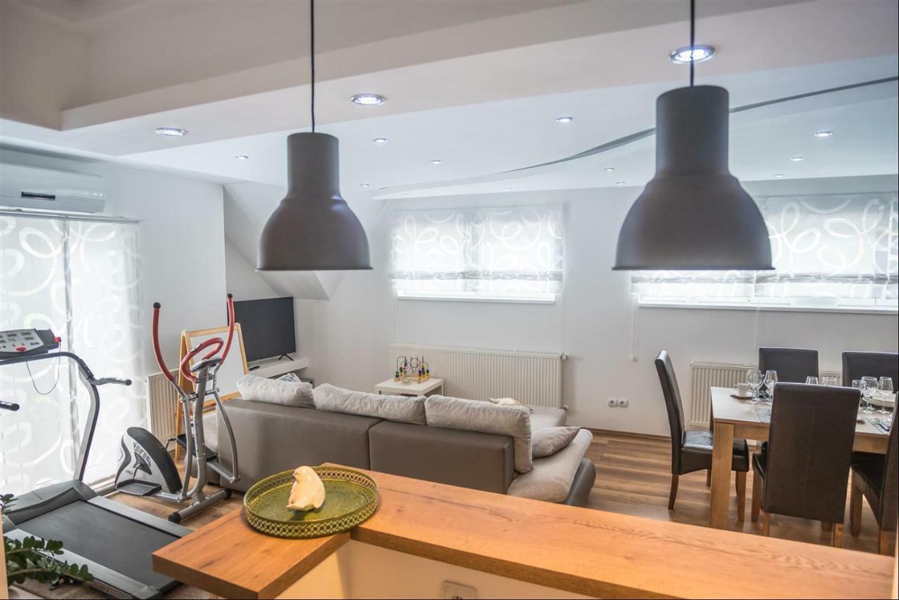 Apartman Hubertus 5* Vagovina Exterior foto